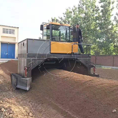Trasformare il letame animale in fertilizzante biologico con il compost turner da 2400 mm di larghezza di lavoro