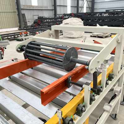 Tecnologia avanzata Robot palletizzatore impilato su pallet 2000 kg di capacità