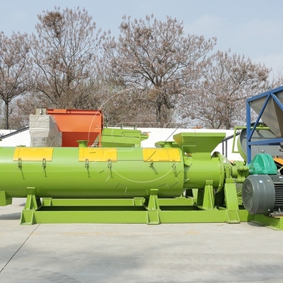 Macchina per la granulazione umida di fertilizzanti organici con capacità da 1 a 6 t/h e peso di 5100 kg