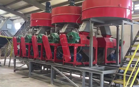 Granulatore di estrusione a doppio rullo con capacità di 1-6 t/h