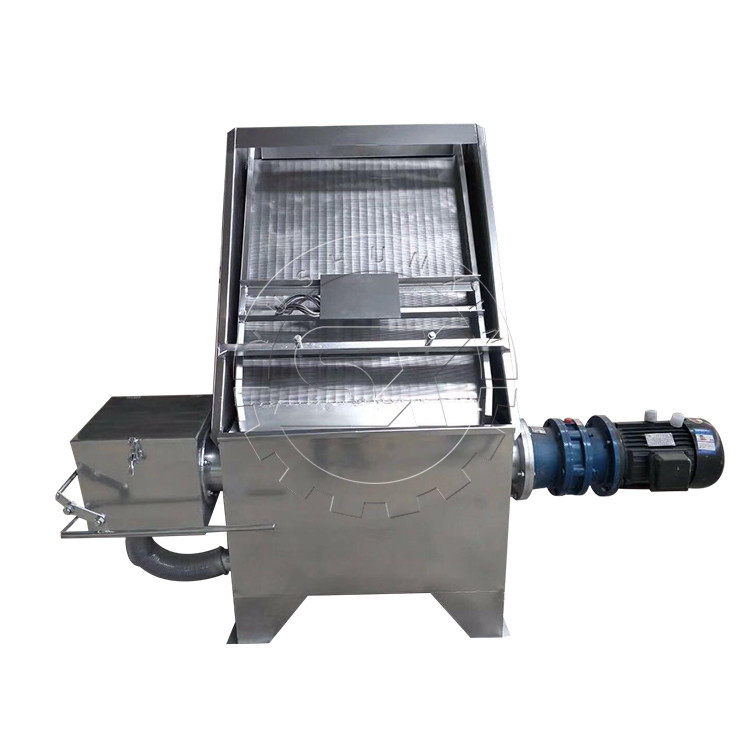 Separatore liquido-solido a schermo inclinato Peso 700 kg Ideale per il trattamento esterno delle acque reflue